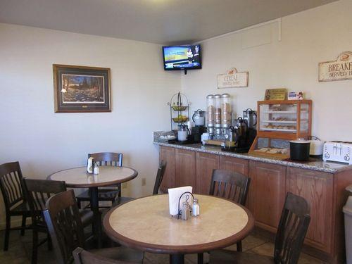 Trailside Hotel